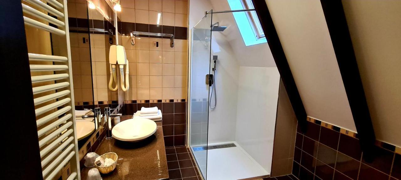 Pensiunea Casa Teo Sinaia Exteriör bild